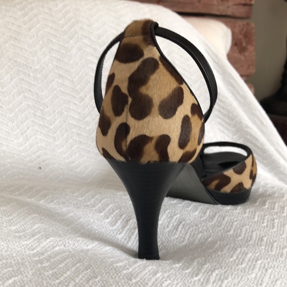Unworn Talbots Collection Sexy Animal Print Heels.. Size 9.5 - Picture 3 of 5